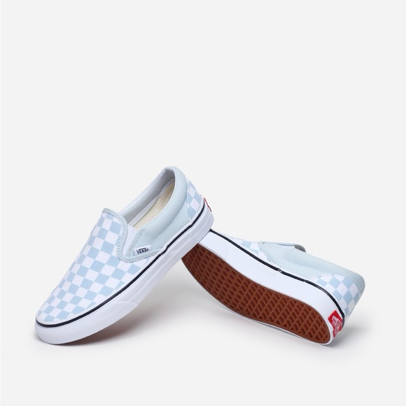 Size 6 Vans women’s classic slip on checkerboard baby blue - Picture 3 of 6